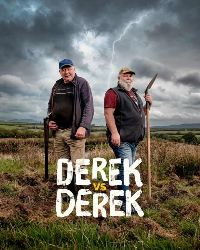 Das Poster zum Film: Zwei Farmer stehen Rücken an Rücken auf einem Feld, zwischen ihnen ist am Himmel im Hintergrund ein Blitz zu sehen